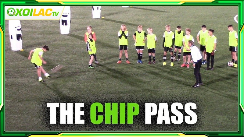 Kỹ thuật Free Kick Chip Pass là gì? Kỹ thuật Free Kick Chip Pass là gì?